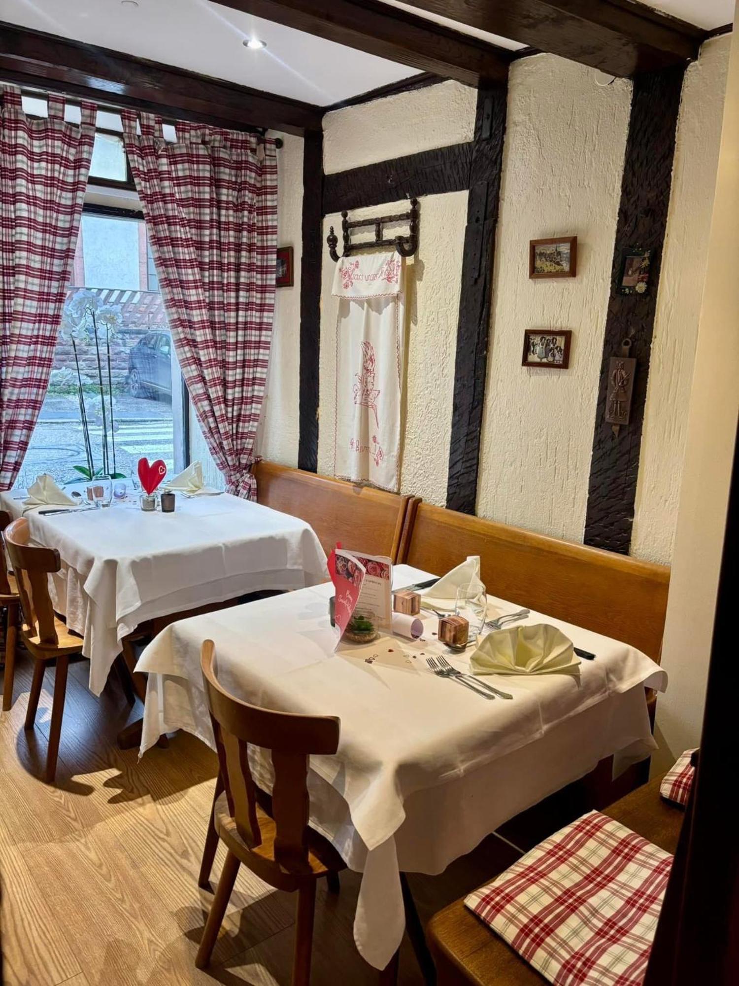 Hotel Restaurant Aux Trois Roses La Petite-Pierre Eksteriør billede